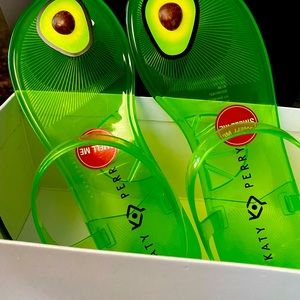NWOT, Bright Green Gel Avocado Sandals Size 8M